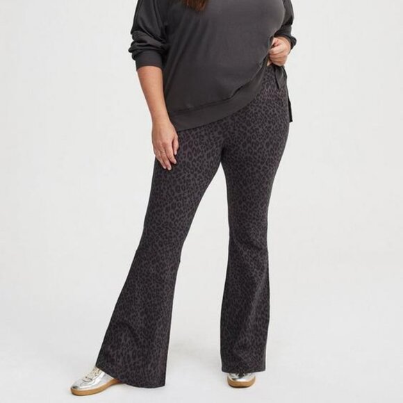 torrid Pants - TORRID Full-Length Pocket Flare Leggings